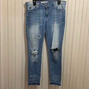 KanCan Distressed Ankle cropped Jeans